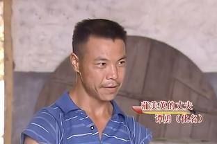 ? Chân pháp này? Toshisuke Nakamura, 45 tuổi, trình diễn cú hat - trick+6 quả bóng điên cuồng trong trận đấu giải nghệ.